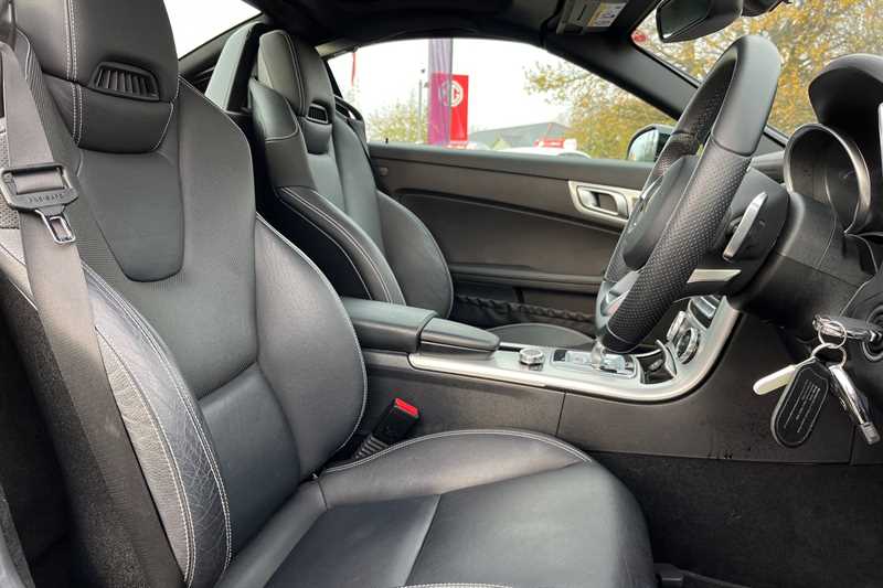 Used Mercedes-Benz SLC 2016 for sale - 76944615: Photo 23