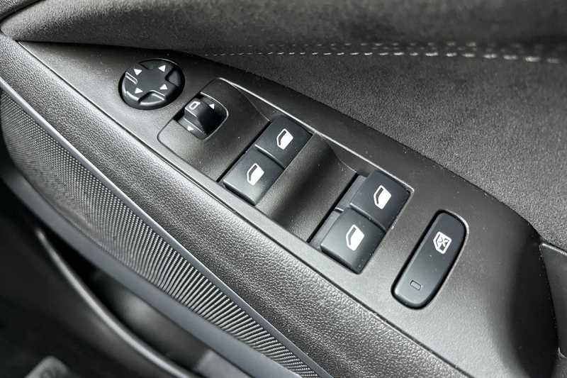 Used Vauxhall Crossland 2022 for sale - 77554077: Photo 16