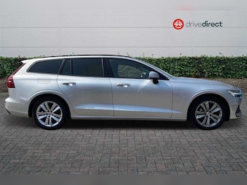 Used Volvo V60 2018 for sale - 75480089: Photo