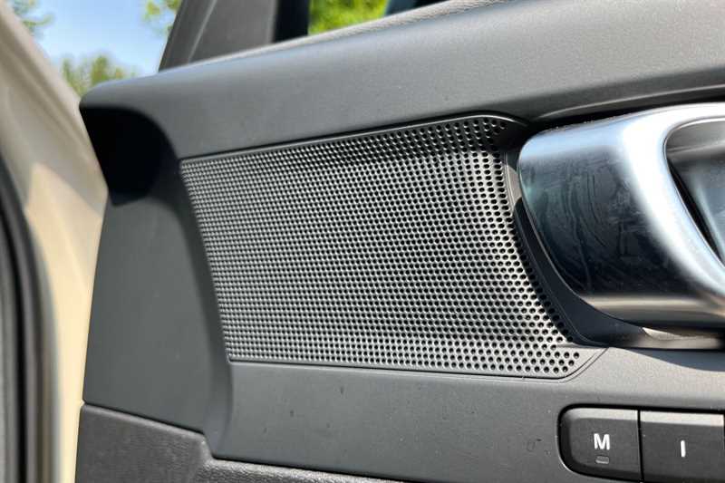 Used Volvo XC40 2025 for sale - 76525399: Photo 27