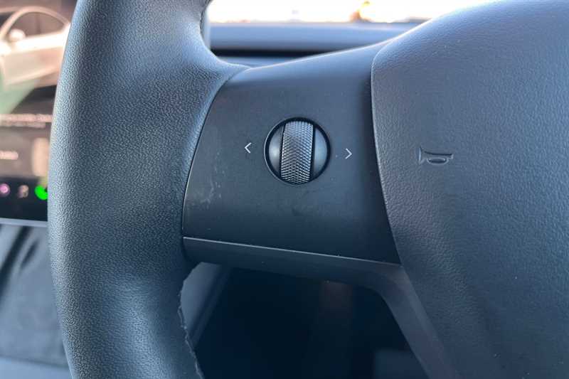 Used Tesla Model Y 2022 for sale - 76756840: Photo 21