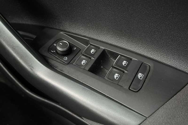 Used Volkswagen Polo 2019 for sale - 76944170: Photo 16