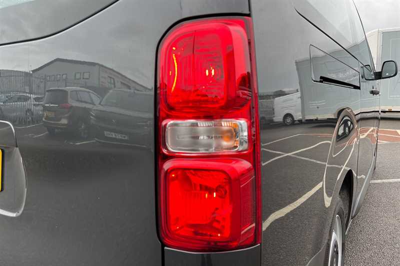 Used Vauxhall Vivaro Life 2025 for sale - 76462511: Photo 32