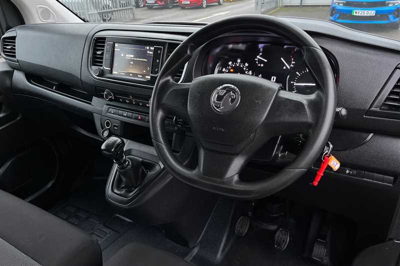 Used Vauxhall Vivaro 2024 for sale - 76916752: Photo 13