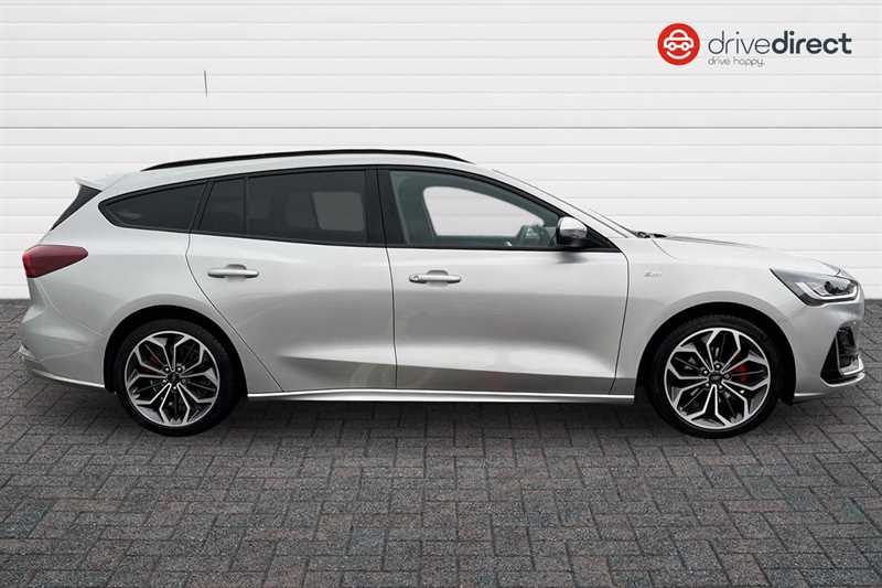 Used Ford Focus 2022 for sale - 76967013: Photo 2