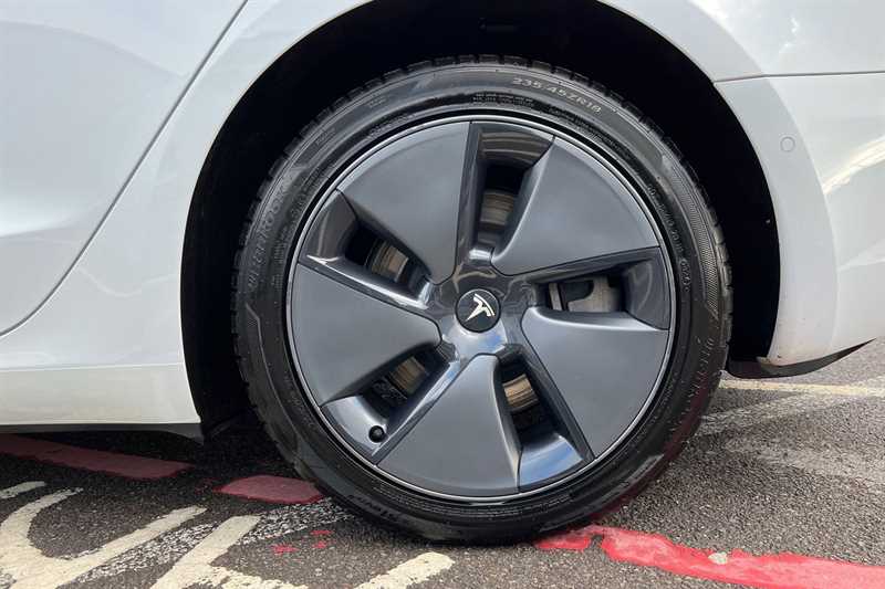 Used Tesla Model 3 2021 for sale - 76955795: Photo 10