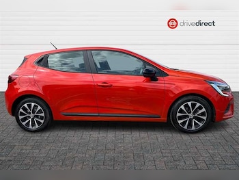 Used Renault Clio 2023 for sale - 78708104: Photo