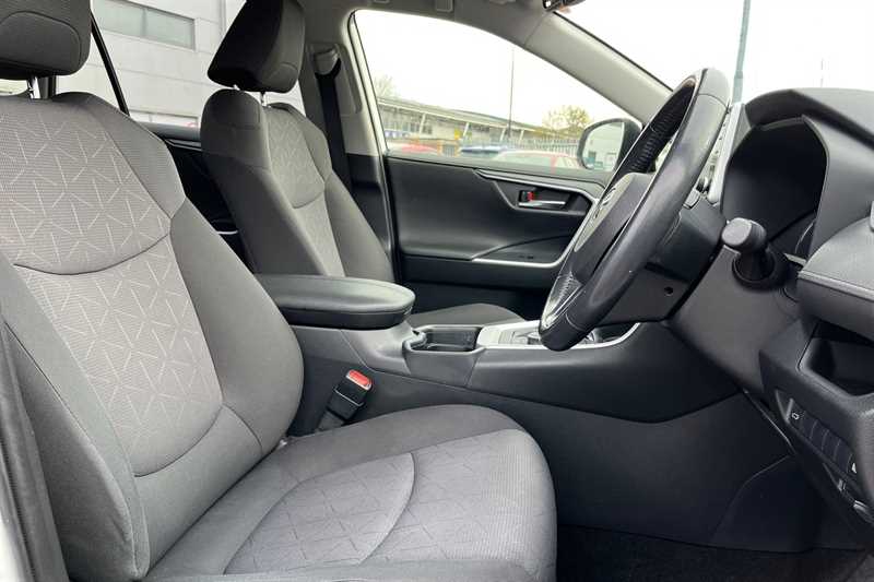 Used Toyota RAV4 2019 for sale - 77828210: Photo 23