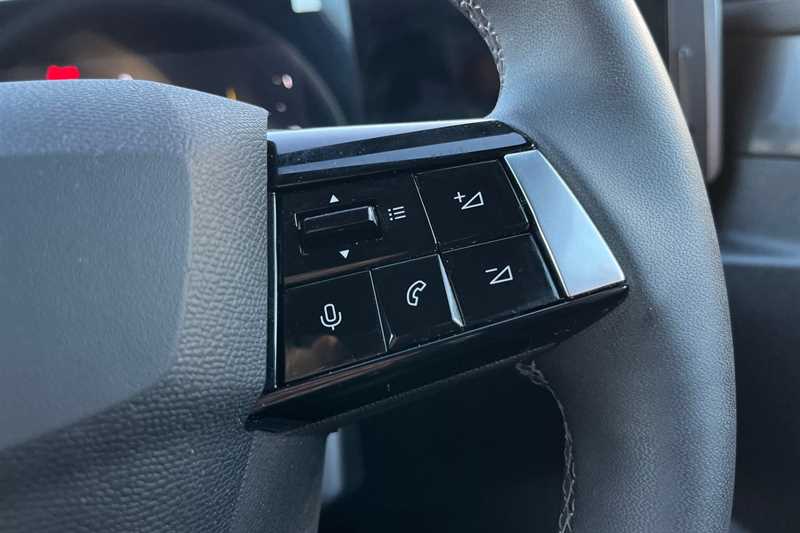 Used Vauxhall Astra 2024 for sale - 76939746: Photo 22