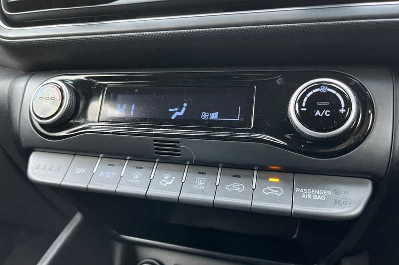 Used Hyundai KONA 2021 for sale - 77700477: Photo 15