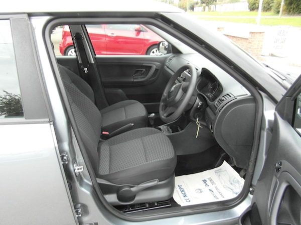 Used Skoda Fabia 2013 for sale - 76056389: Photo 12
