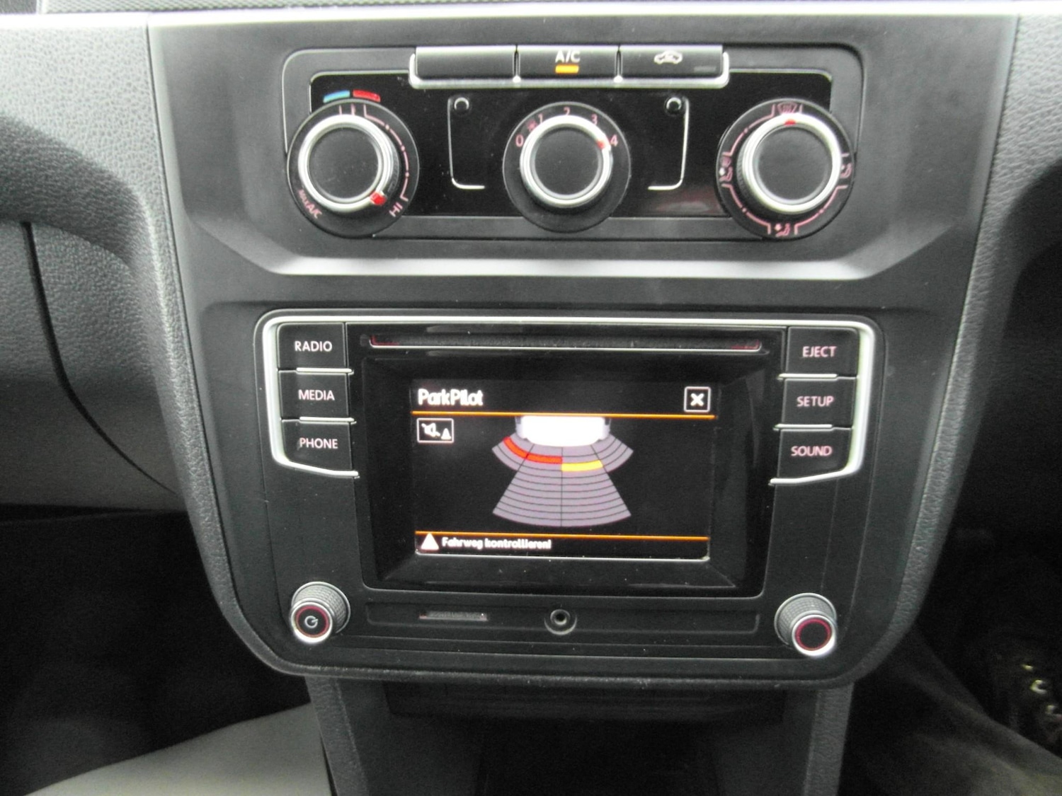 Used Volkswagen Caddy Maxi 2016 for sale - 76603752: Photo 15