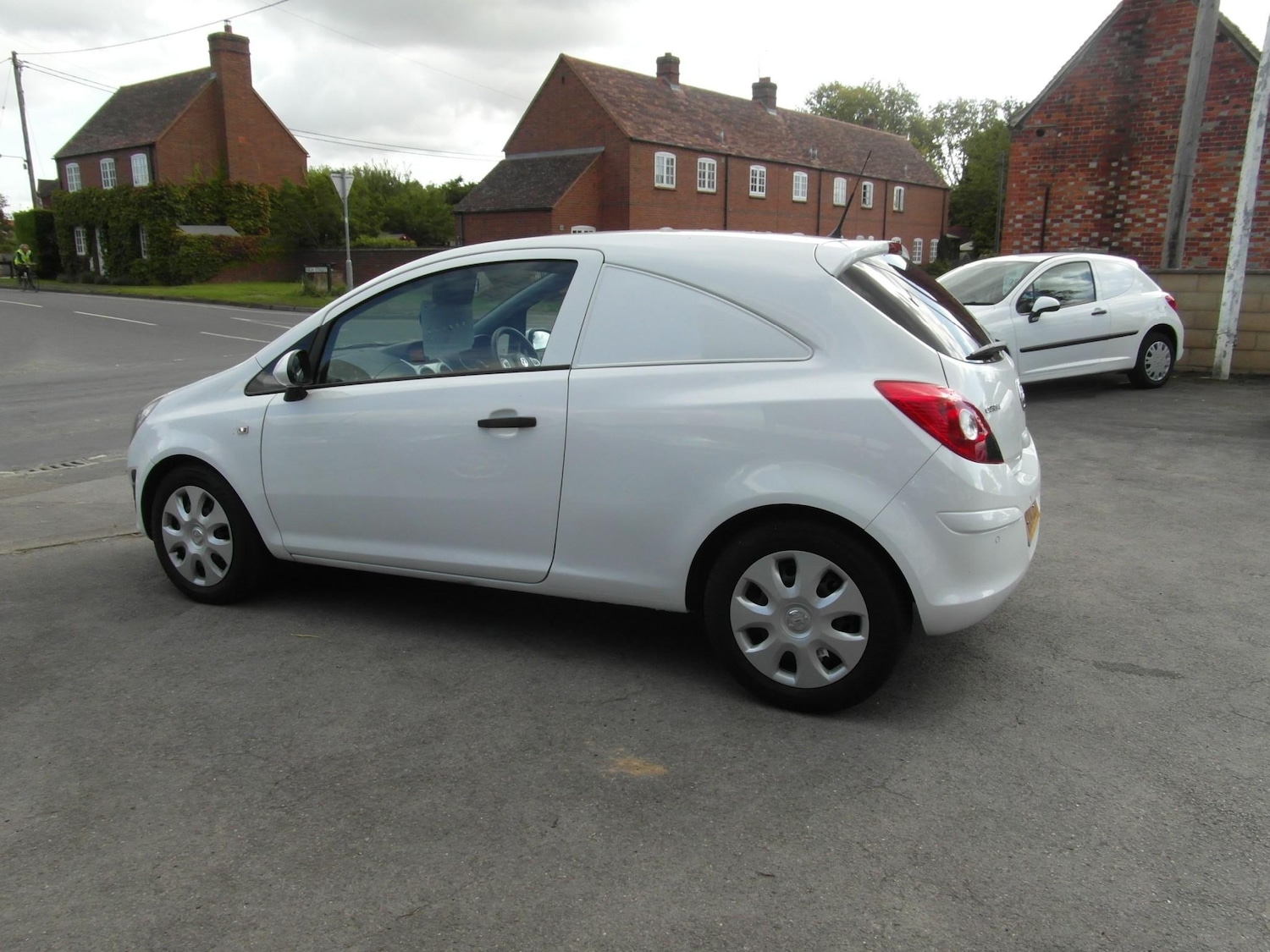 Used Vauxhall Corsa 2012 for sale - 76372165: Photo 6