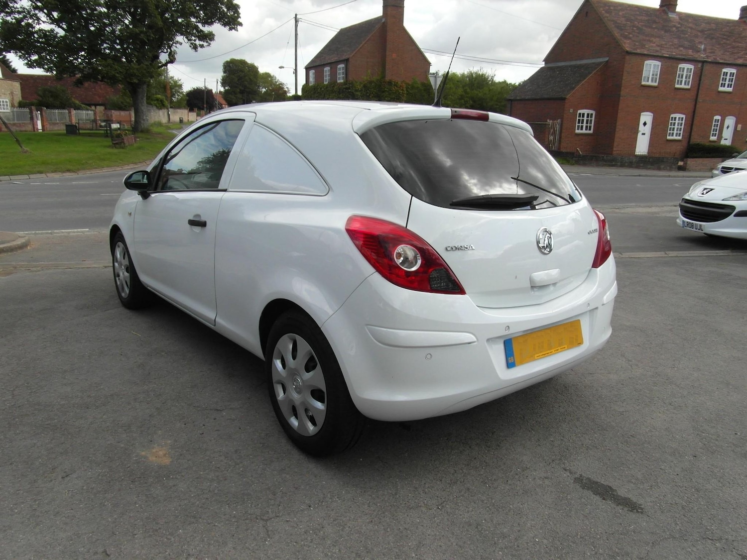 Used Vauxhall Corsa 2012 for sale - 76372165: Photo 7