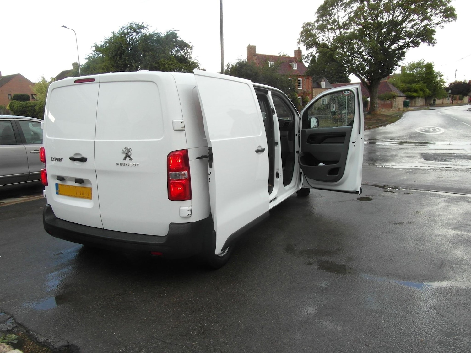 Used Peugeot Expert 2020 for sale - 76474339: Photo 24