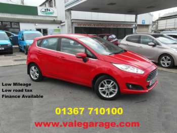 2015 (15) - Zetec 1.2 ( Low Mileage ) 5-Door
