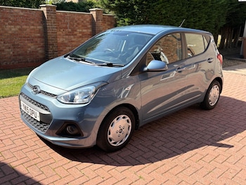 Used Hyundai i10 2015 for sale - 76200099: Photo