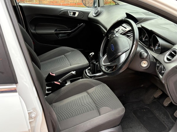 Used Ford Fiesta 2017 for sale - 76214529: Photo 10
