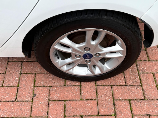 Used Ford Fiesta 2017 for sale - 76214529: Photo 14