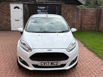 Used Ford Fiesta 2017 for sale - 76214529: Photo 2