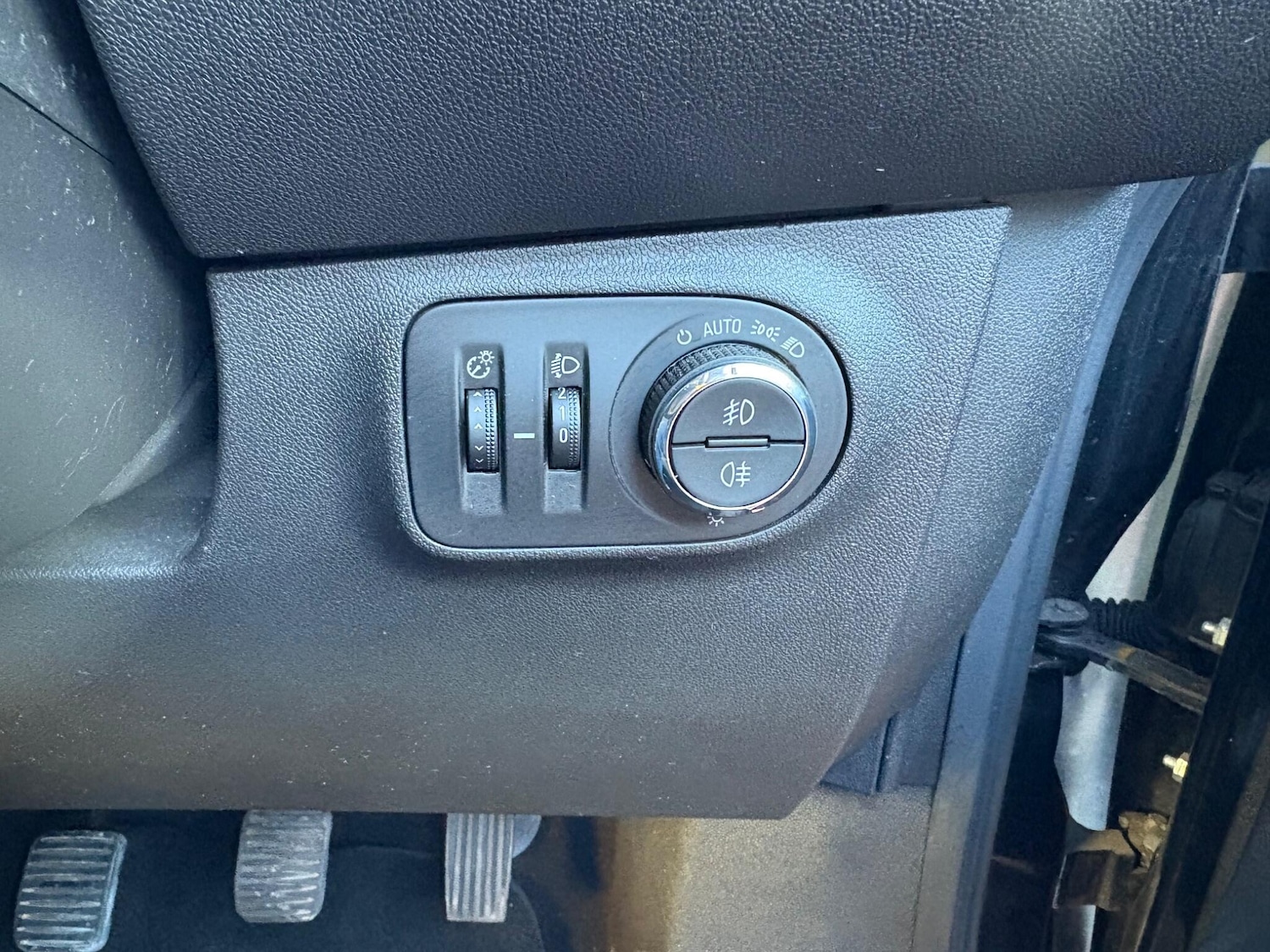 Used Vauxhall Corsa 2018 for sale - 76759704: Photo 12