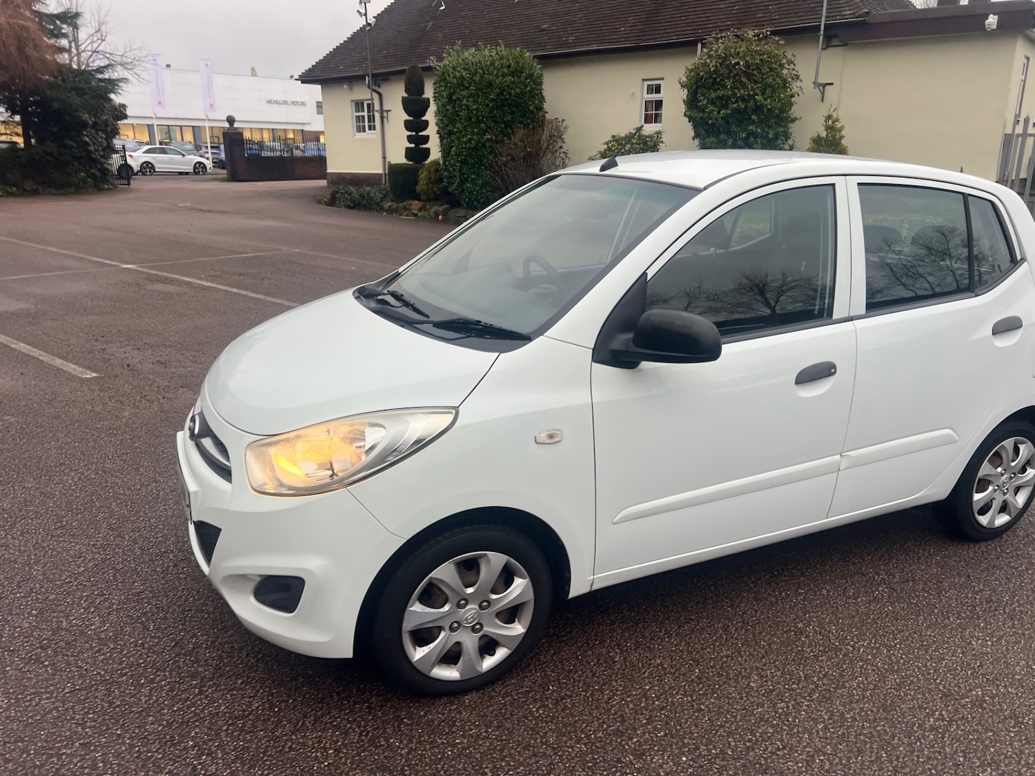 Used Hyundai i10 2011 for sale - 77607301: Photo 13