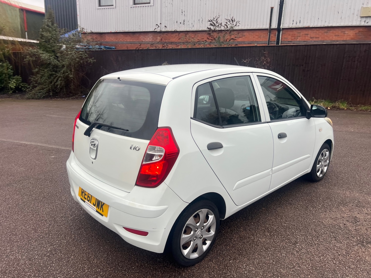 Used Hyundai i10 2011 for sale - 77607301: Photo 6