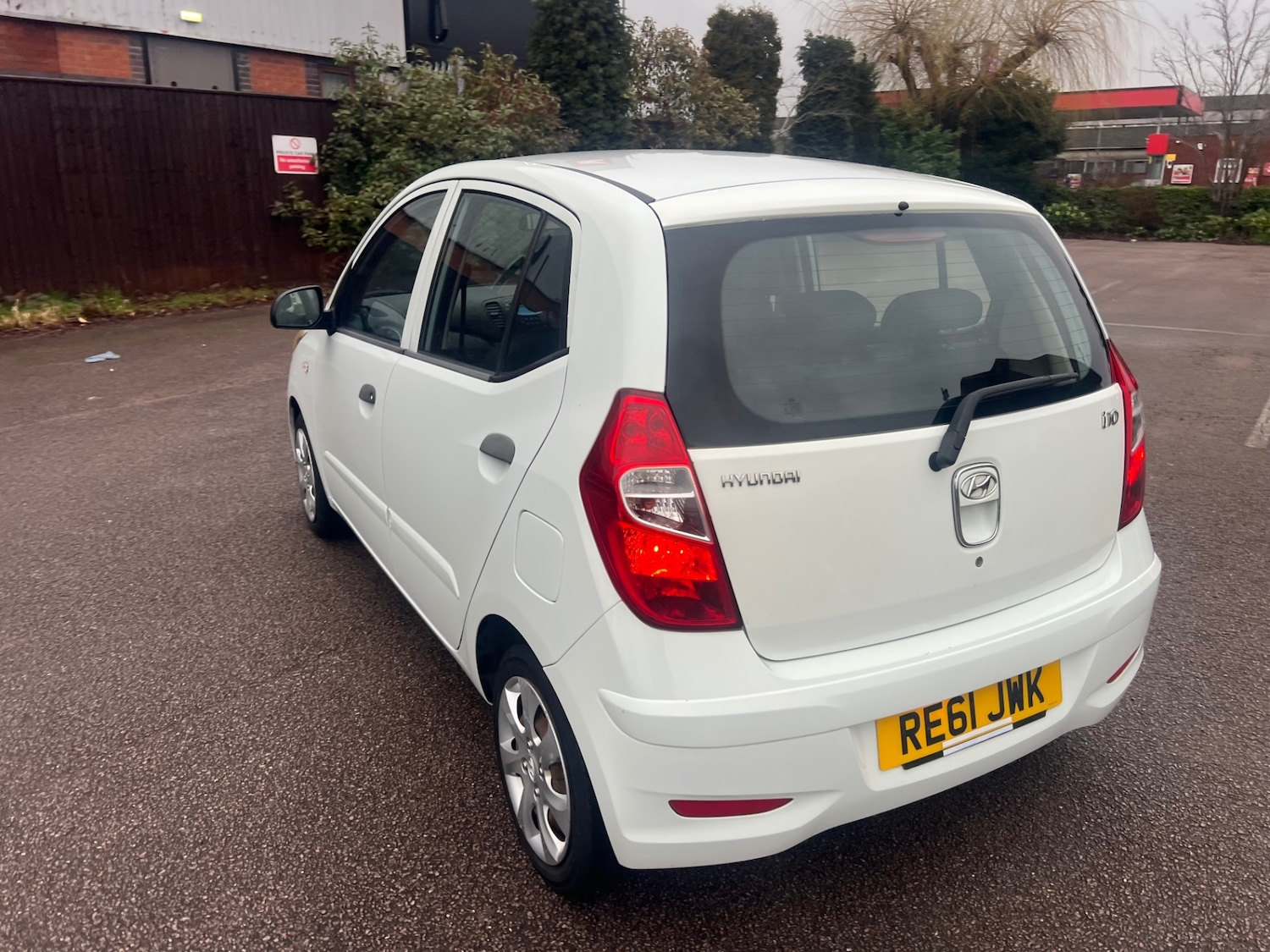 Used Hyundai i10 2011 for sale - 77607301: Photo 9