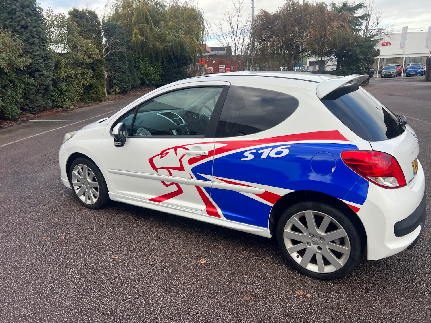 Used Peugeot 207 2010 for sale - 77118501: Photo 12