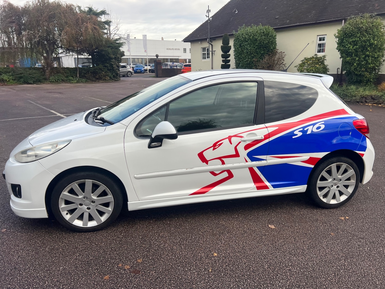 Used Peugeot 207 2010 for sale - 77118501: Photo 14