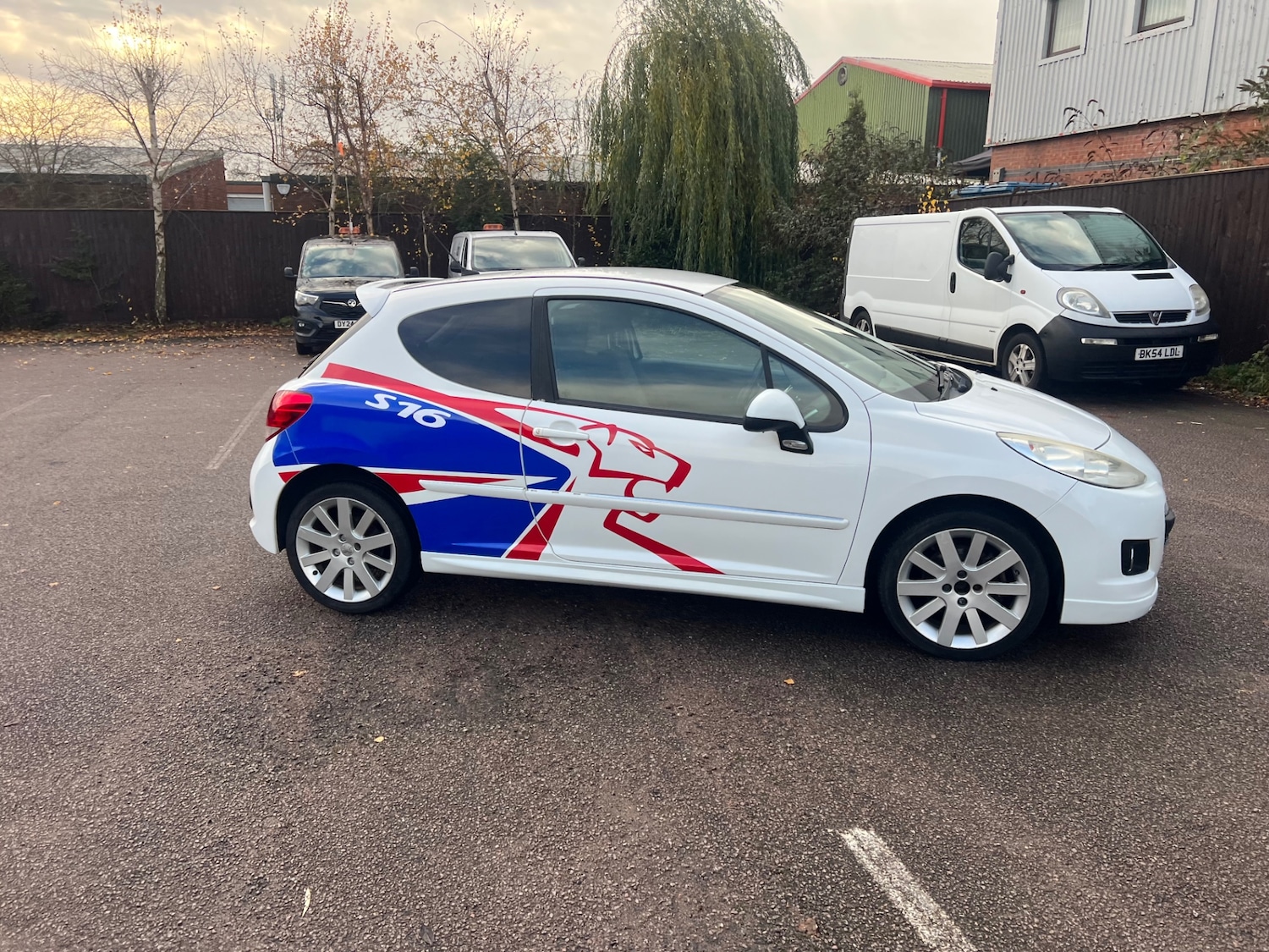 Used Peugeot 207 2010 for sale - 77118501: Photo 4