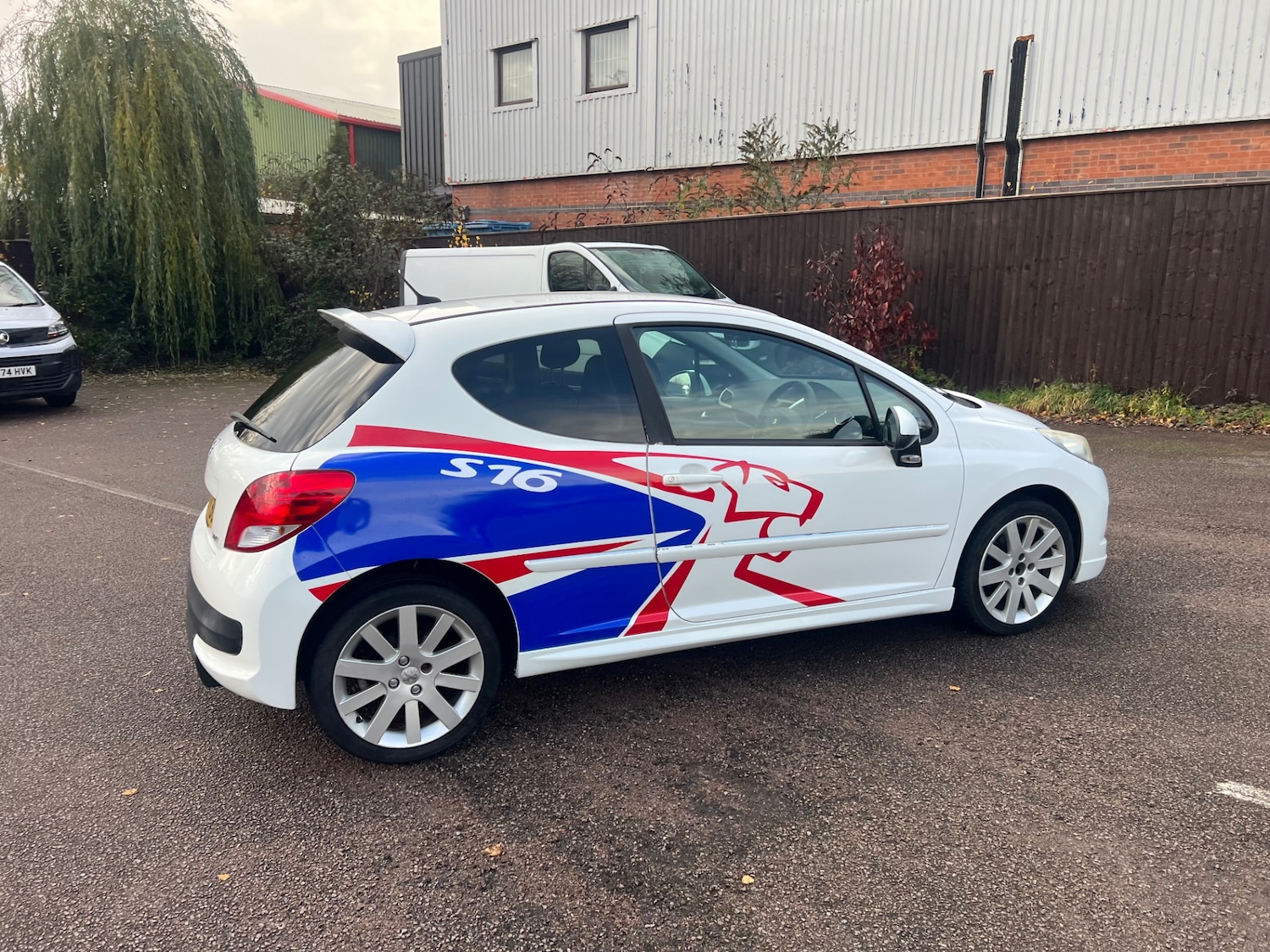 Used Peugeot 207 2010 for sale - 77118501: Photo 6