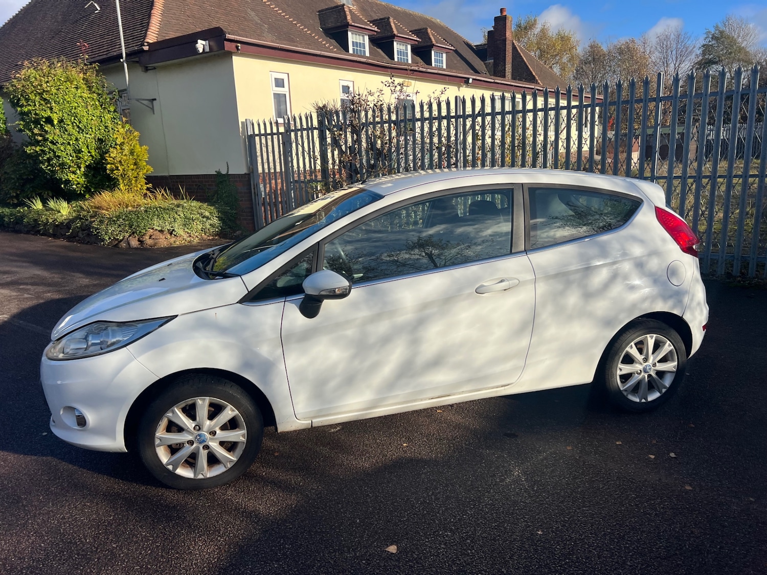 Used Ford Fiesta 2010 for sale - 77118685: Photo 8