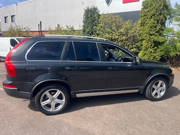 Used Volvo XC90 2010 for sale - 79473566: Photo