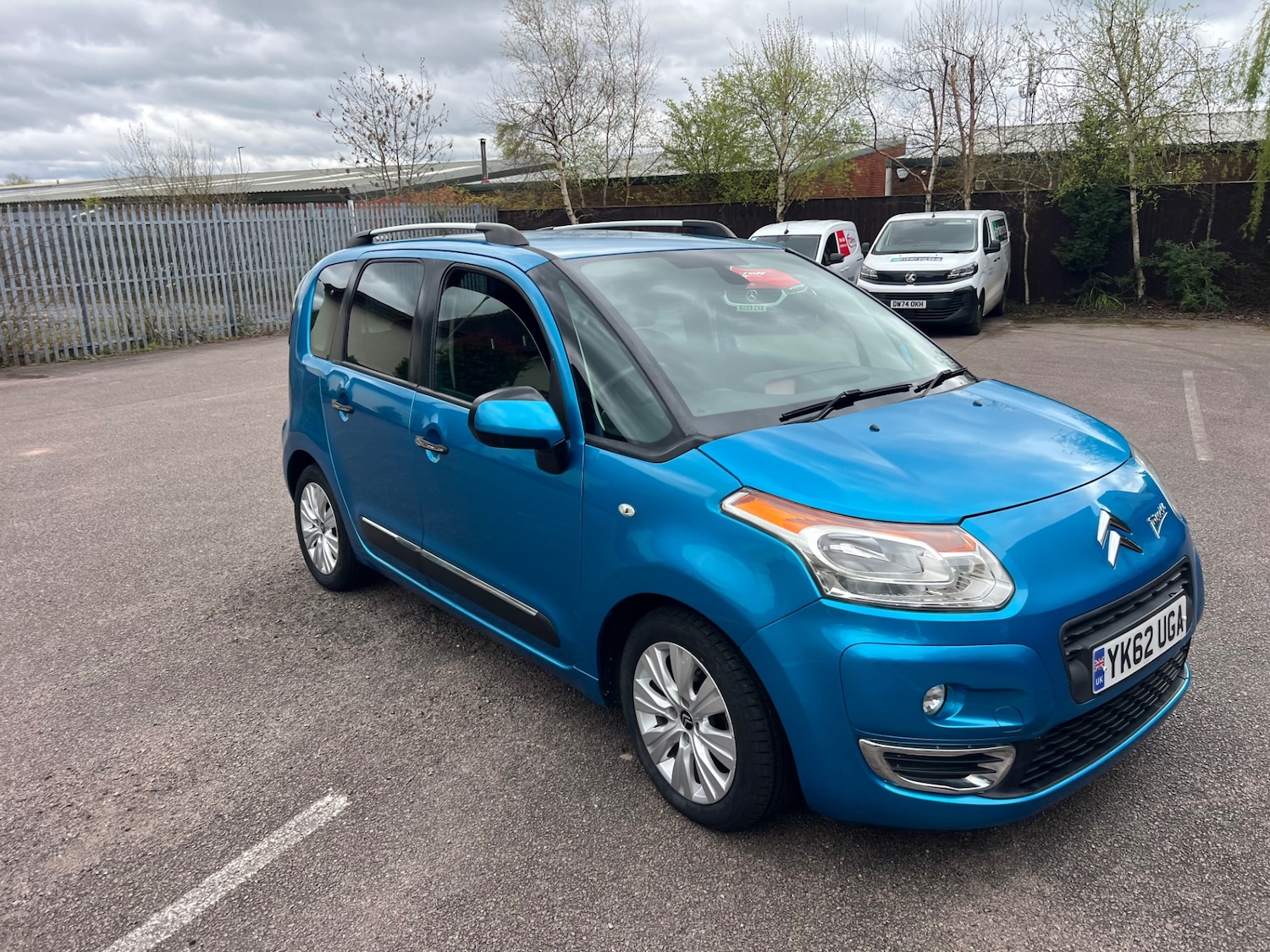 Used Citroen C3 Picasso 2012 for sale - 78123297: Photo 2
