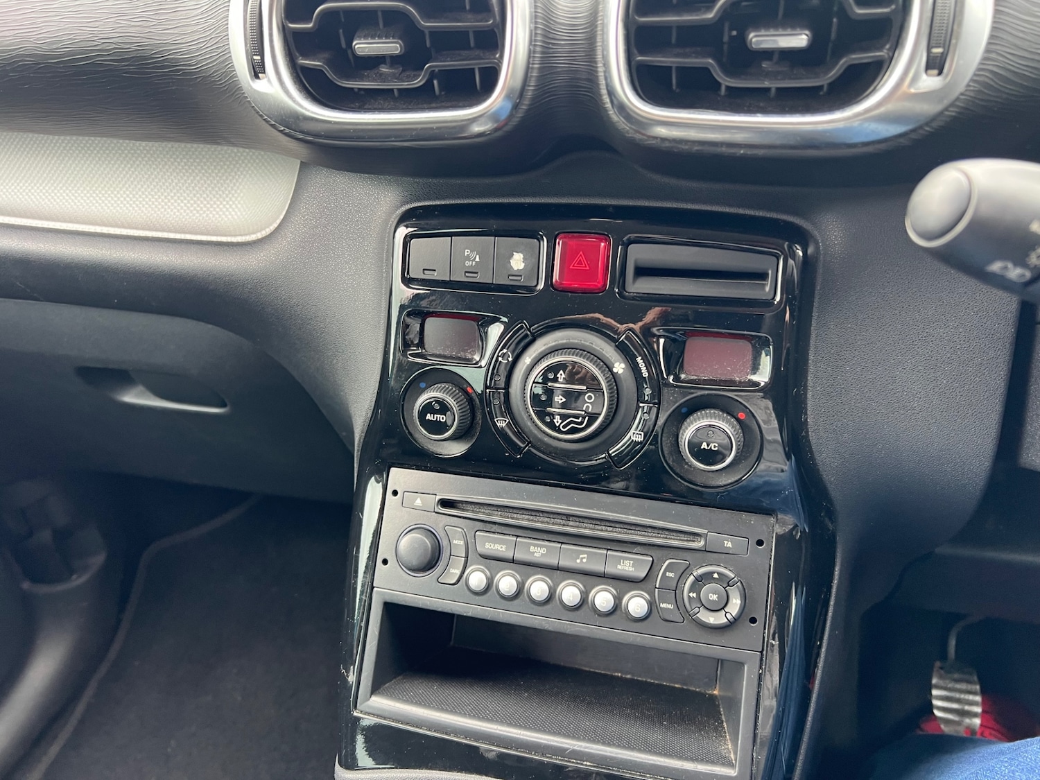 Used Citroen C3 Picasso 2012 for sale - 78123297: Photo 22