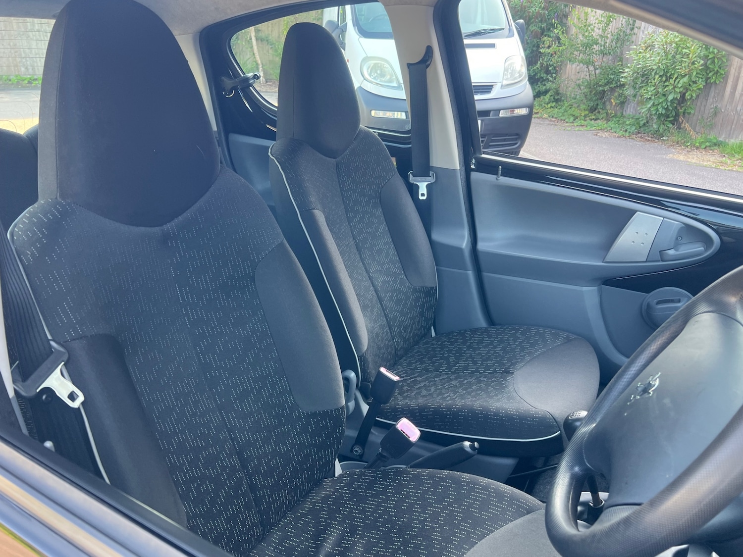 Used Peugeot 107 2009 for sale - 77118345: Photo 11