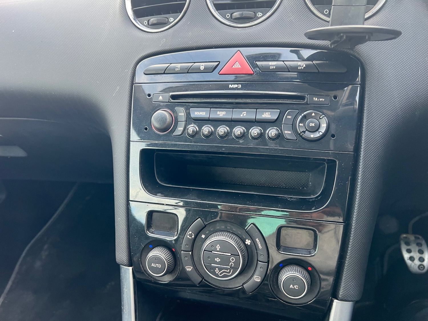 Used Peugeot 308 2009 for sale - 77118504: Photo 25