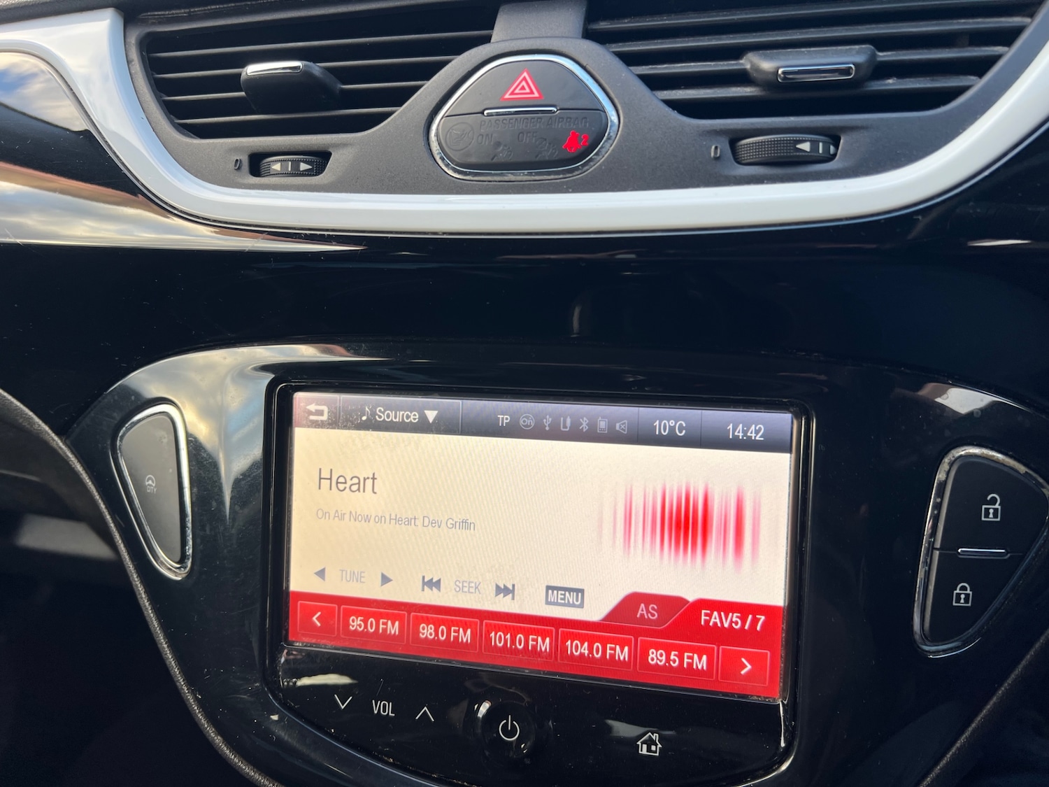 Used Vauxhall Corsa 2015 for sale - 77241100: Photo 23