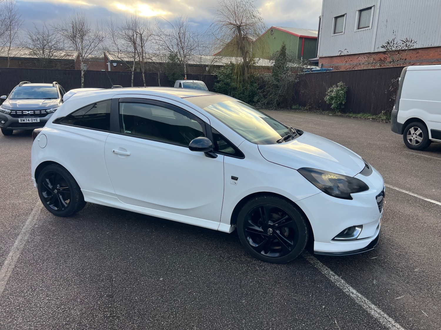 Used Vauxhall Corsa 2015 for sale - 77241100: Photo 3