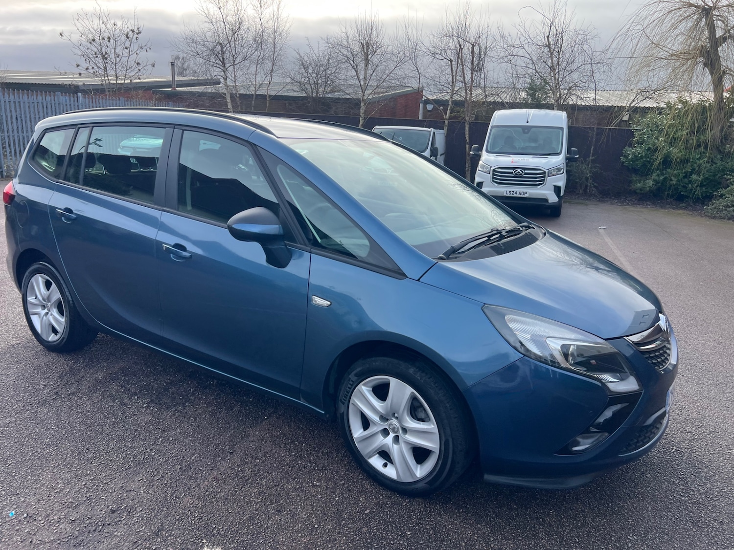 Used Vauxhall Zafira 2013 for sale - 77630166: Photo 2