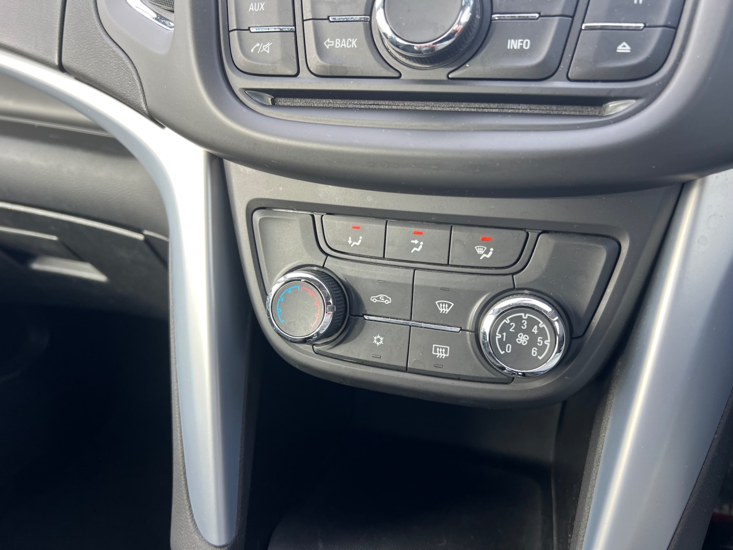 Used Vauxhall Zafira 2013 for sale - 77630166: Photo 20