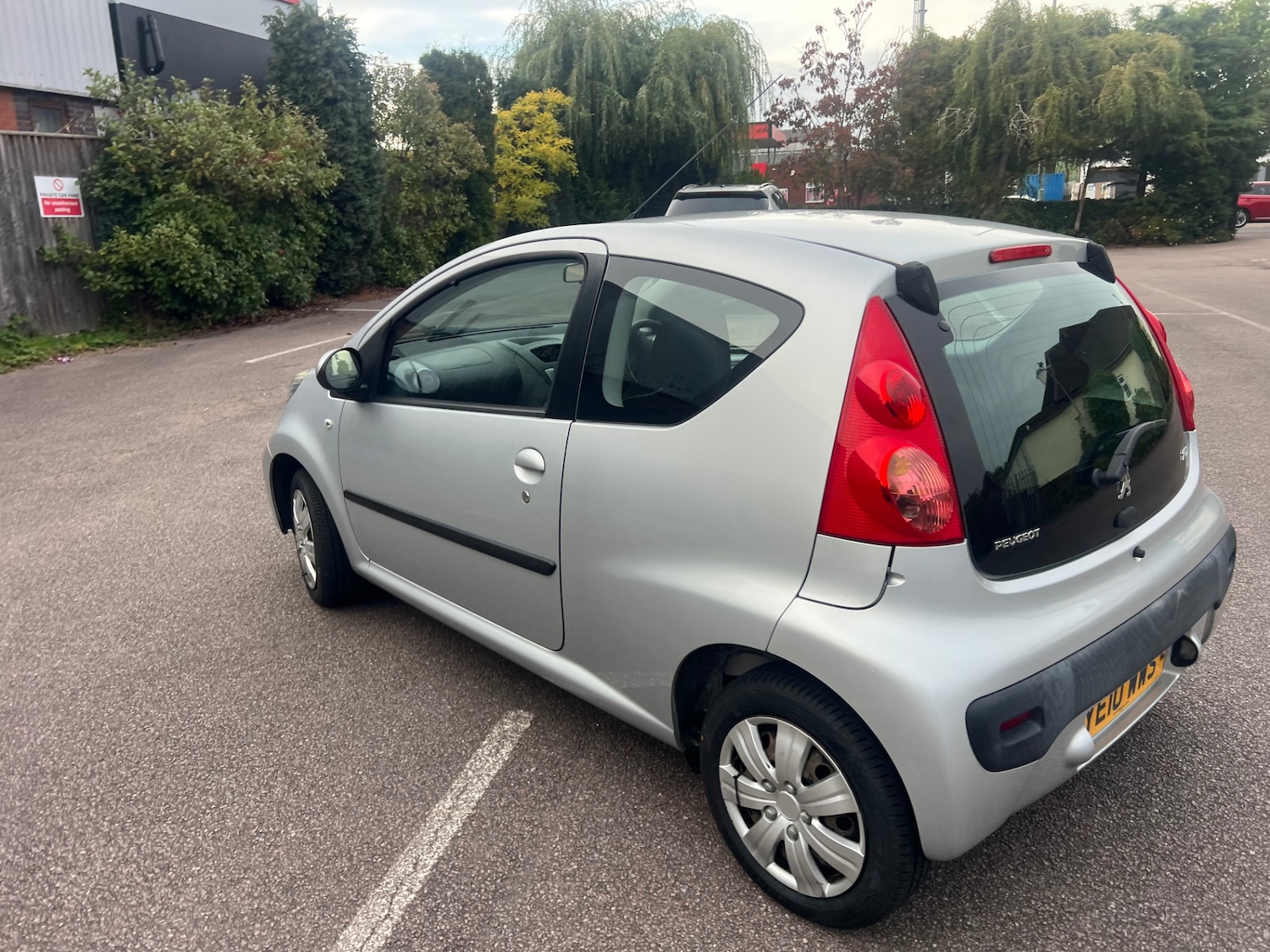 Used Peugeot 107 2010 for sale - 77118340: Photo 10