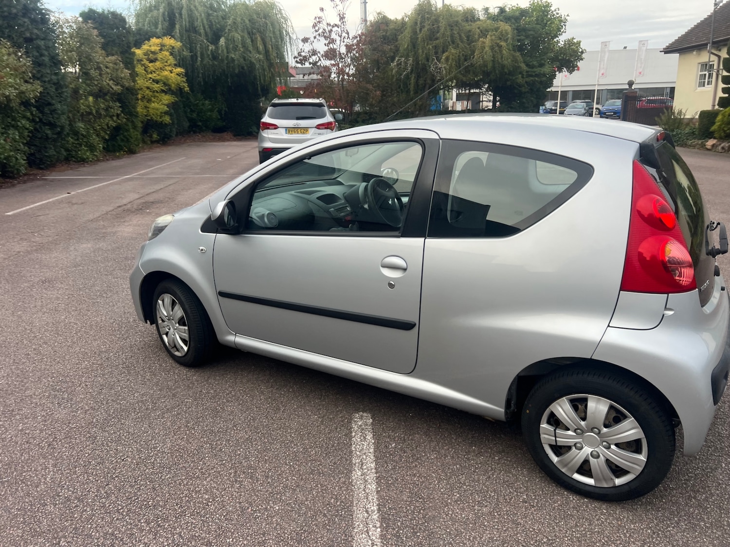 Used Peugeot 107 2010 for sale - 77118340: Photo 11
