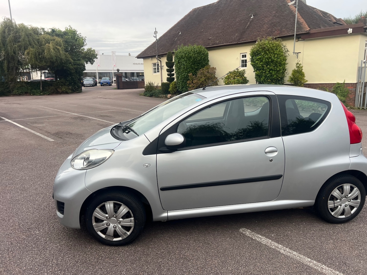 Used Peugeot 107 2010 for sale - 77118340: Photo 13