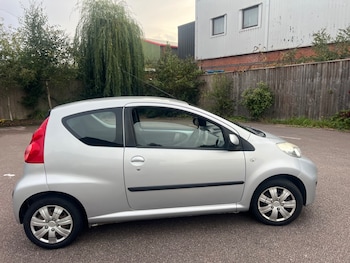 Used Peugeot 107 2010 for sale - 77118340: Photo