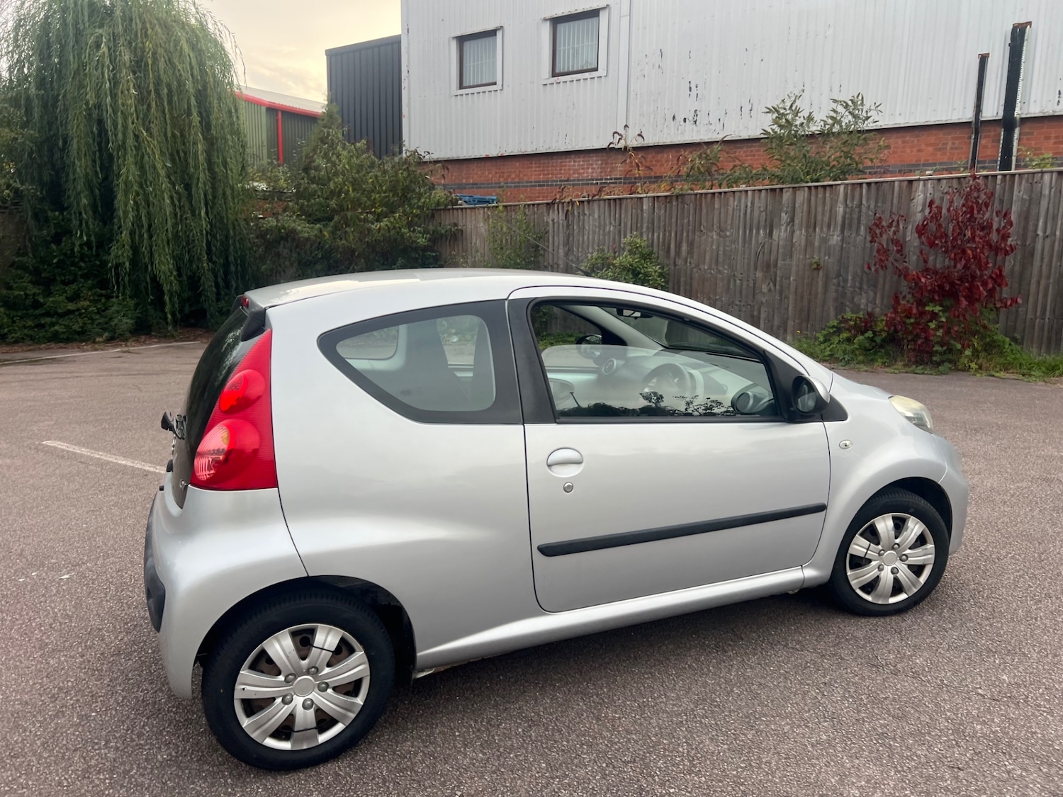 Used Peugeot 107 2010 for sale - 77118340: Photo 5
