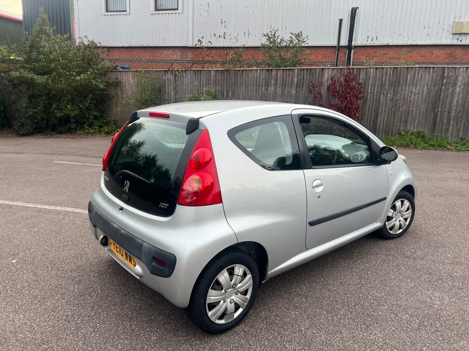 Used Peugeot 107 2010 for sale - 77118340: Photo 6