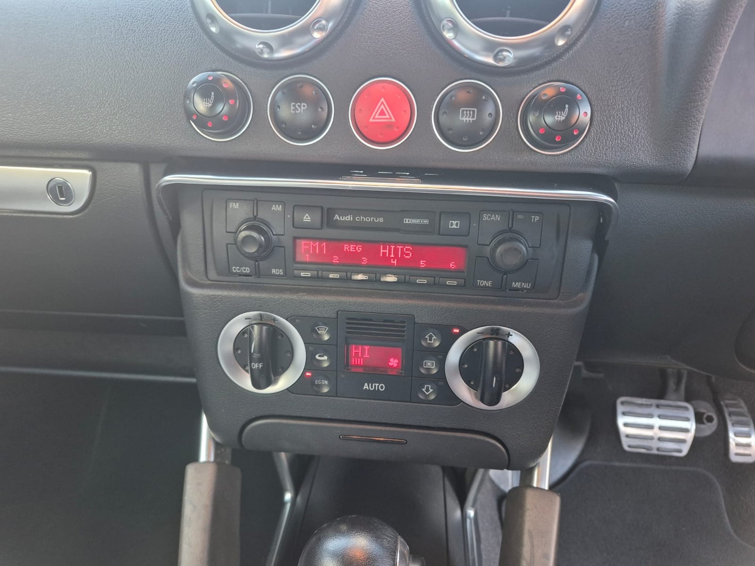 Used Audi TT 2004 for sale - 77323890: Photo 22