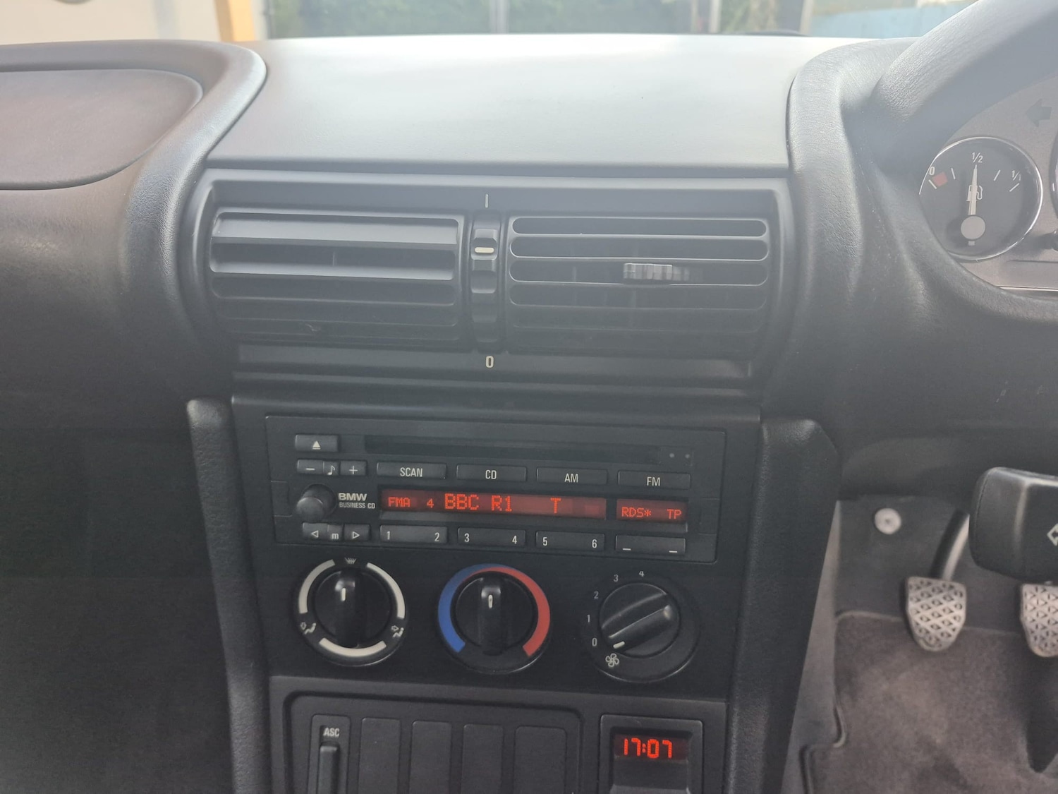 Used BMW Z3 2006 for sale - 76357807: Photo 28
